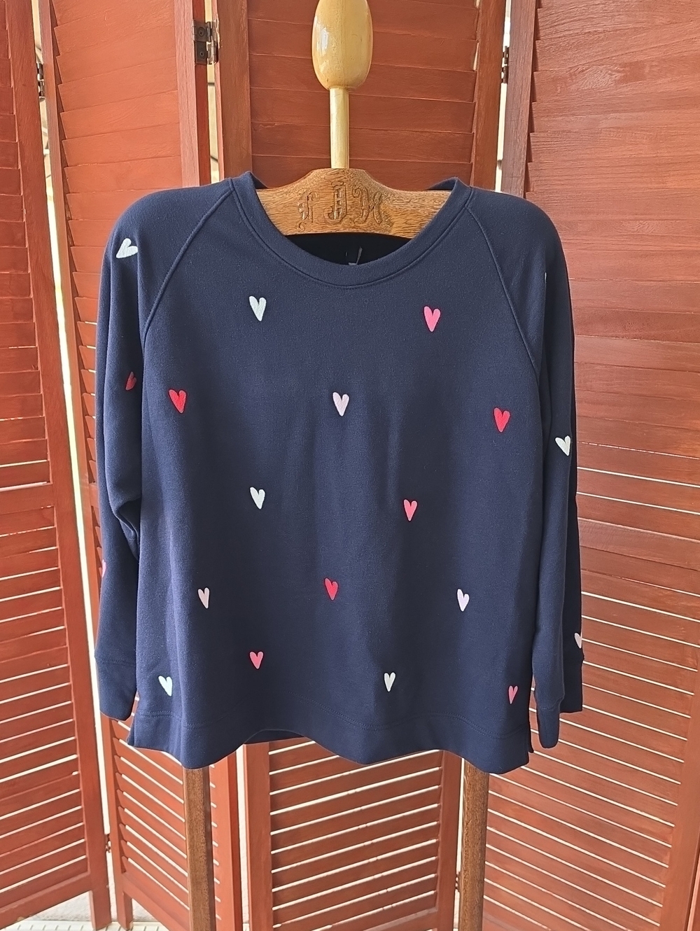 NWT - Chelsea & Theodore Plus Size 2X Navy Heart Sweatshirt - CUTE & COZY! ❤️🩷